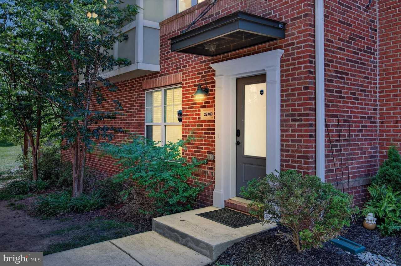 22463 Verde Gate Ter - Photo 2 of 37