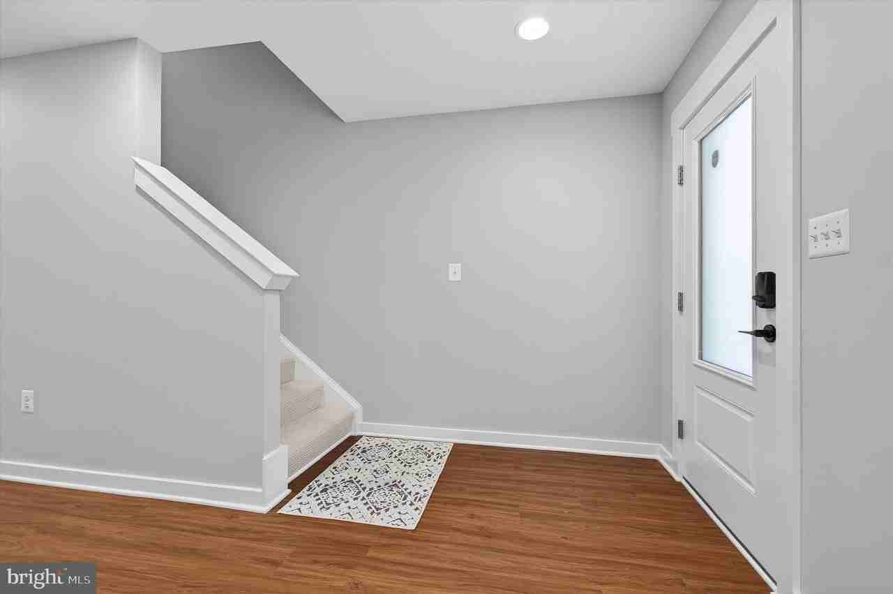 22463 Verde Gate Ter - Photo 4 of 37