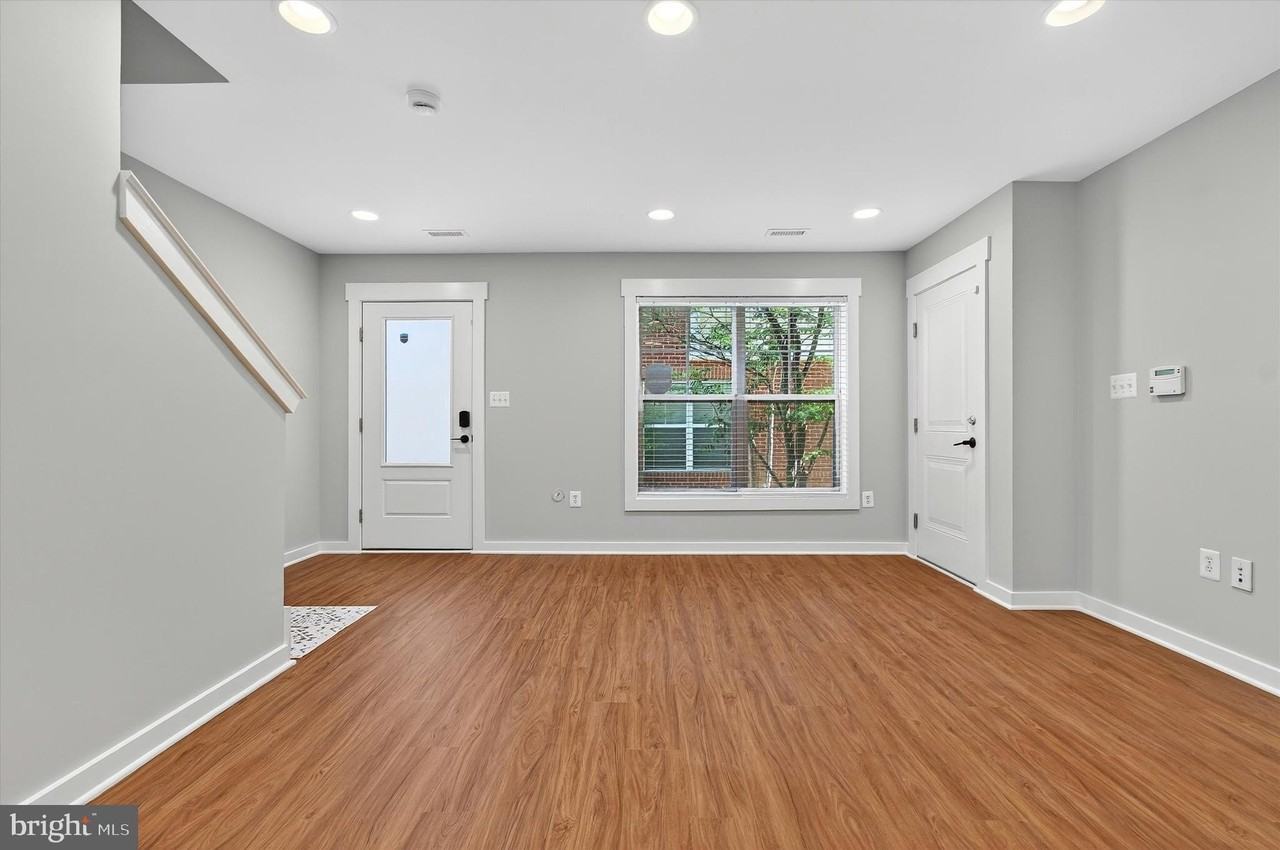22463 Verde Gate Ter - Photo 5 of 37