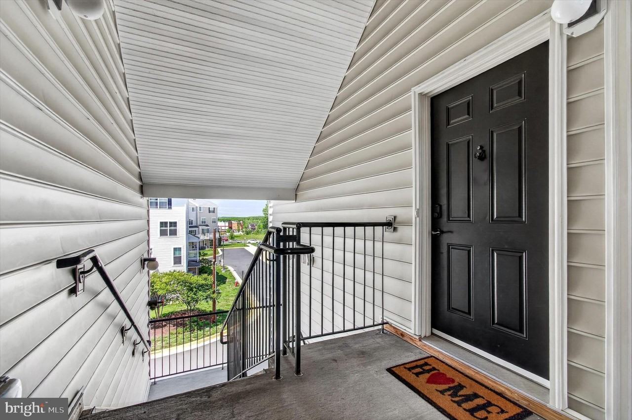 24620 Byrne Meadow Sq #300 - Photo 2 of 27