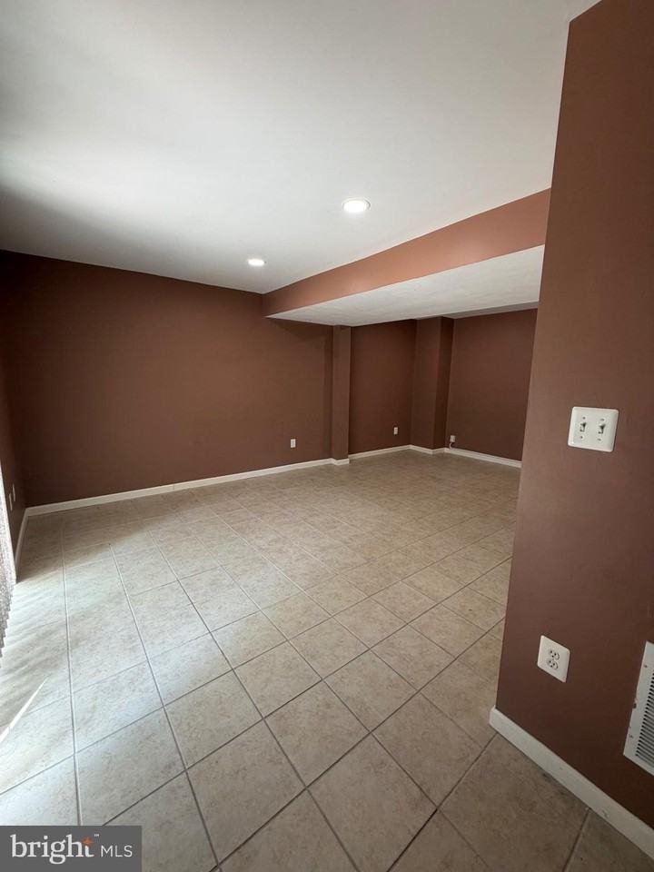 14397 Madrigal Dr - Photo 5 of 18