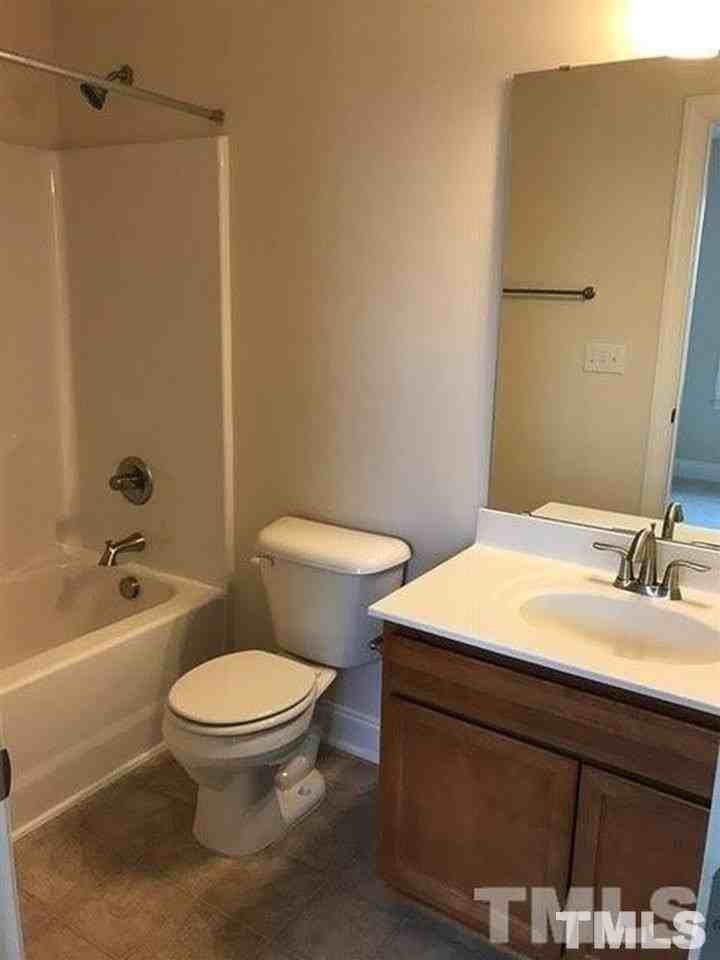 113 Ballyliffen Ln - Photo 4 of 17