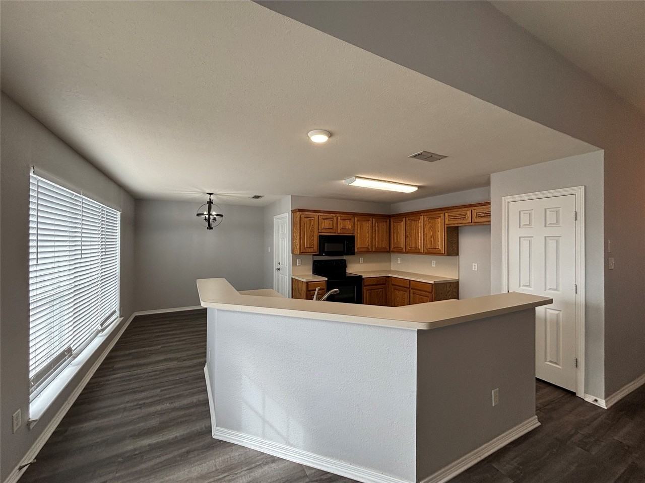 112 Pepperbush Ln - Photo 3 of 21
