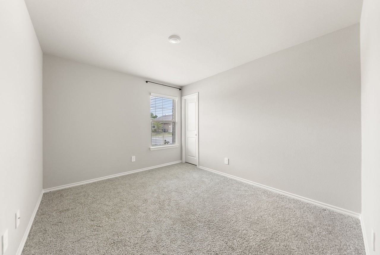 752 Cedarbrook Dr - Photo 6 of 25