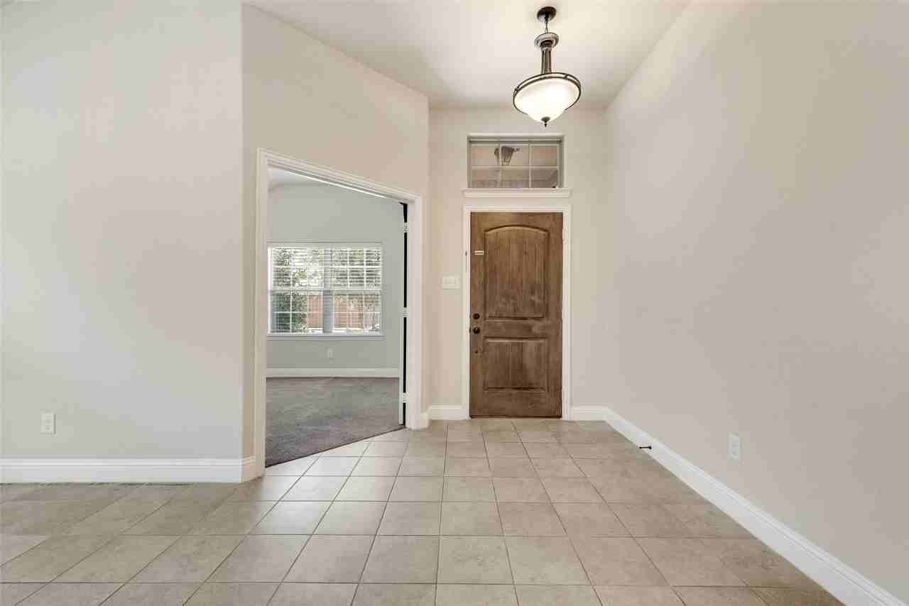766 Ruffian Way - Photo 3 of 28