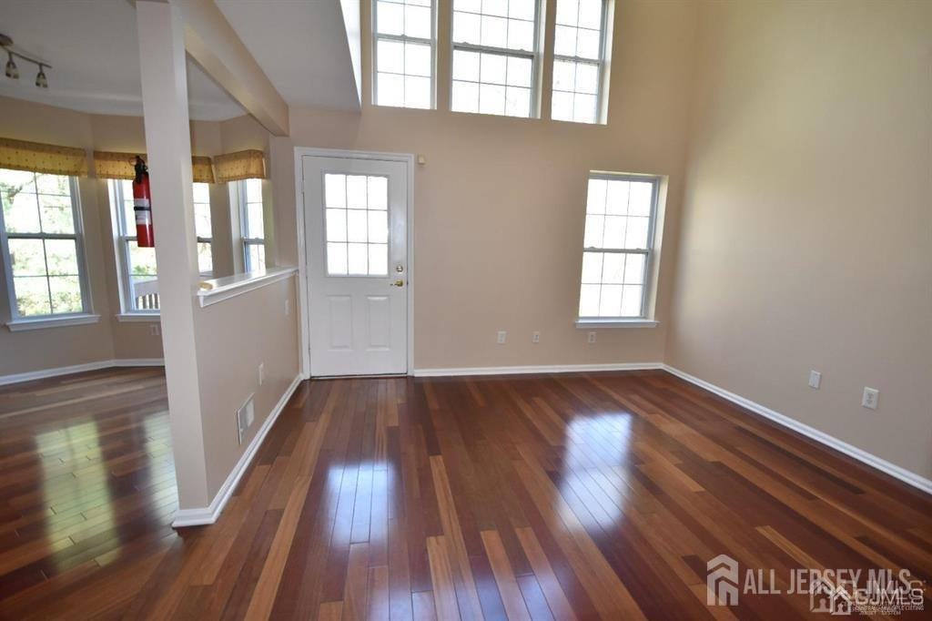 47 Jared Dr - Photo 7 of 27
