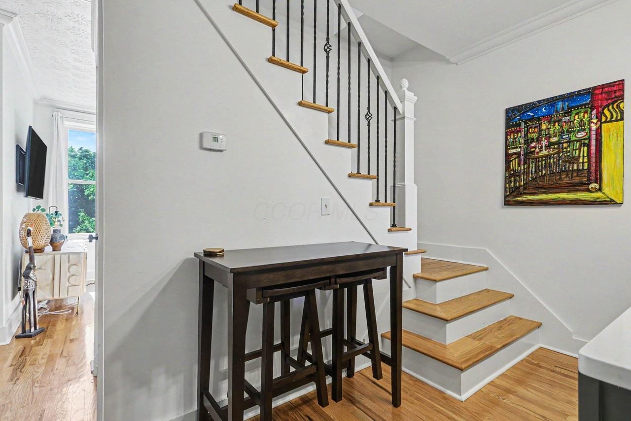982 Highland St - Photo 6 of 26