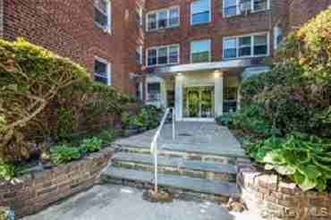 1234 Midland Ave ##1c - Photo 2 of 15