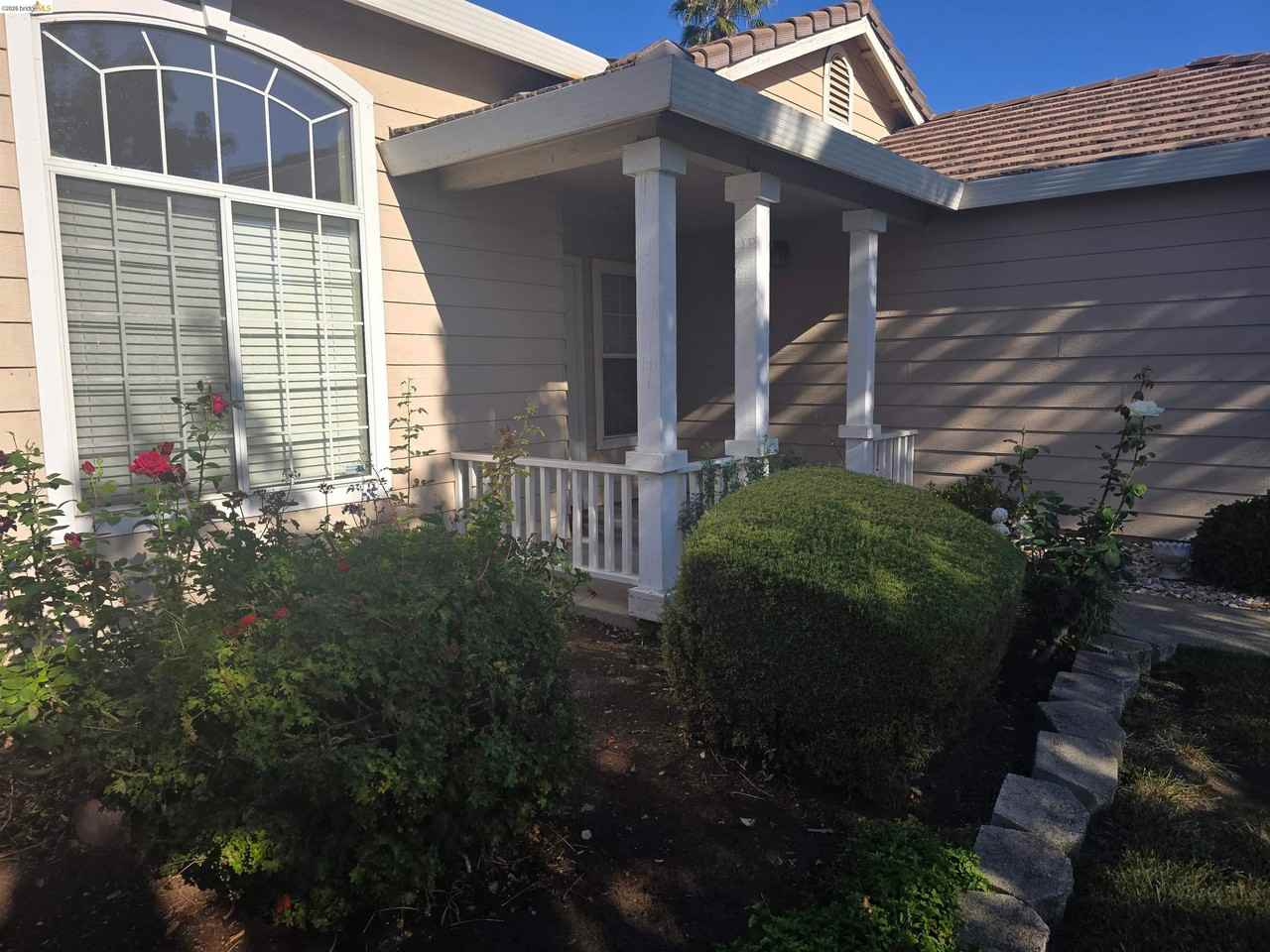 5128 Hereford Ct - Photo 2 of 15