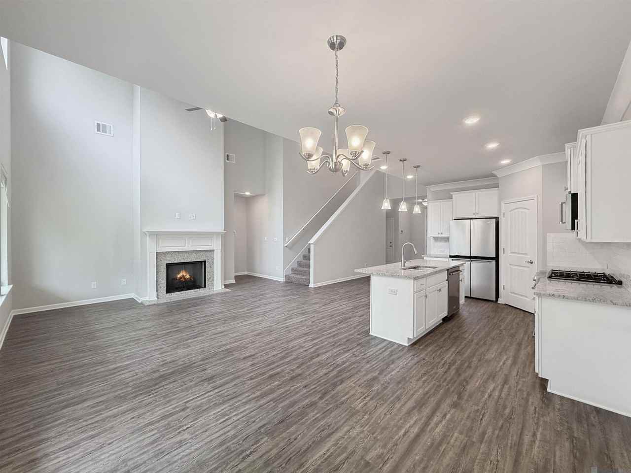 4734 Malbec Ave - Photo 3 of 24