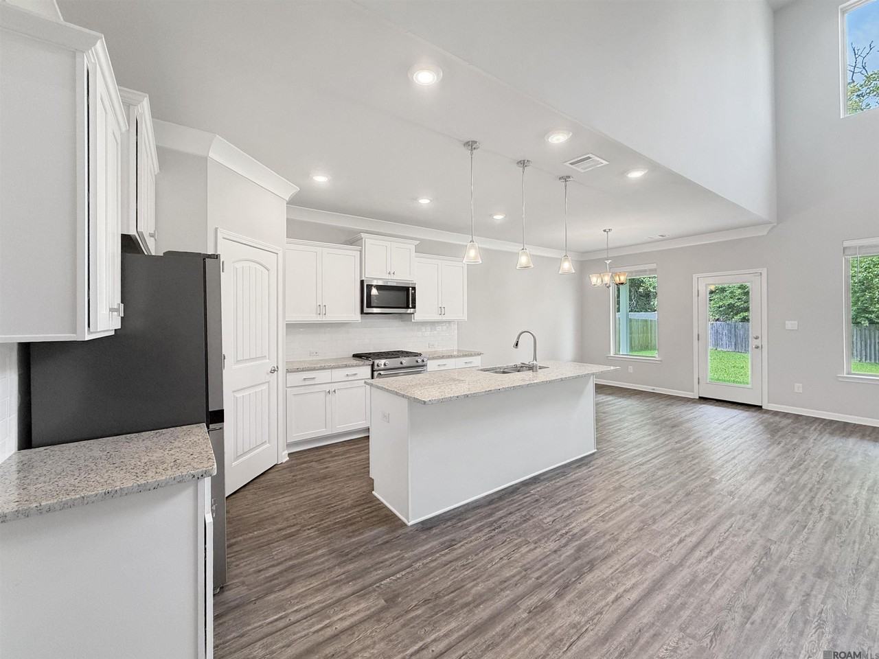 4734 Malbec Ave - Photo 4 of 24
