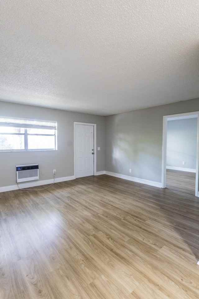 417 N E St - Photo 4 of 13