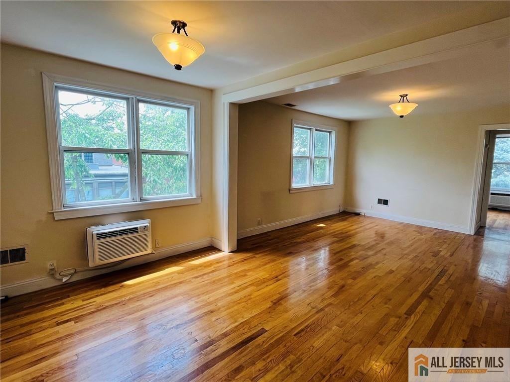 17 Elm Ct - Photo 5 of 11