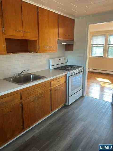 395 Ridge Rd ##B - Photo 4 of 10
