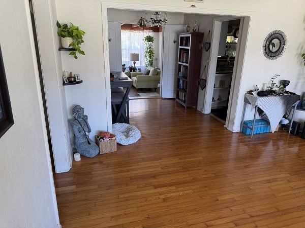 421 Seaview Avenue - Photo 2 of 21