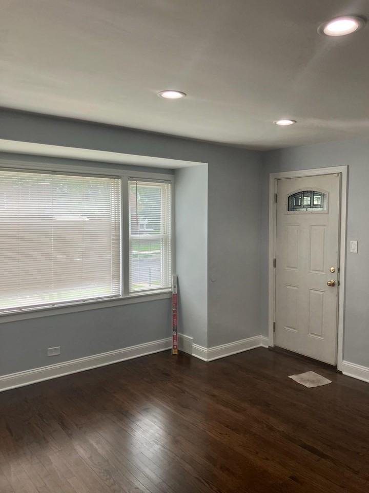 7344 South Rockwell Street - Photo 3 of 13