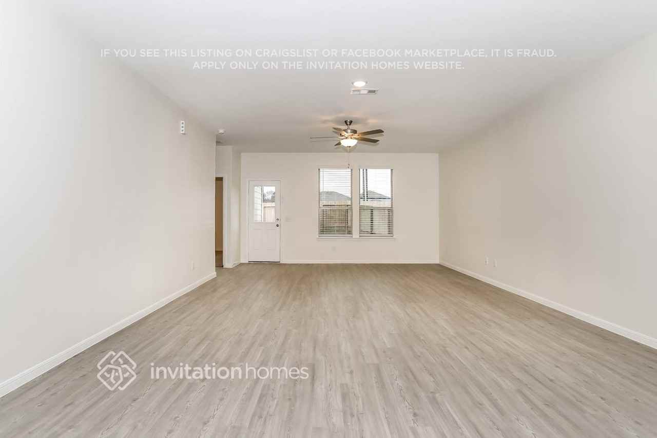 13446 Maltessa Dr - Photo 3 of 22