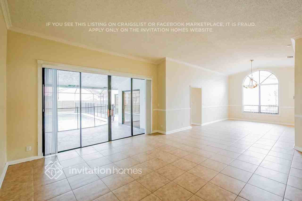 5166 Nw 99th Way - Photo 4 of 17