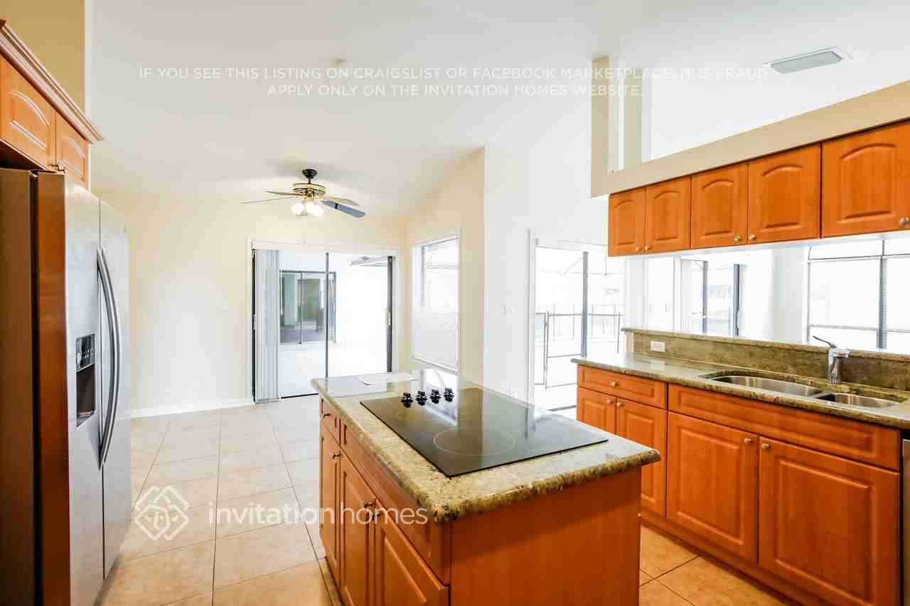5166 Nw 99th Way - Photo 6 of 17