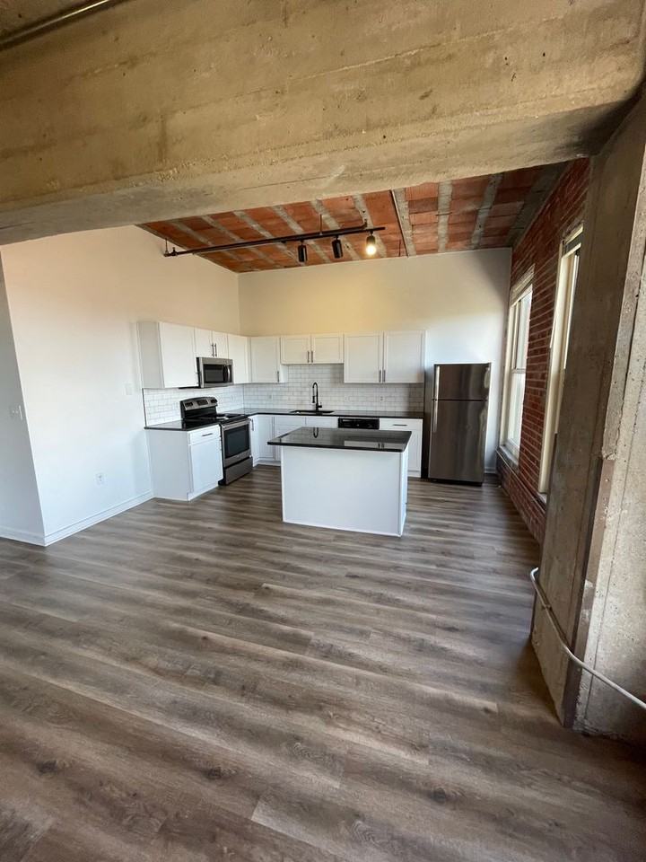 Old Townley Lofts - Photo 4 of 50