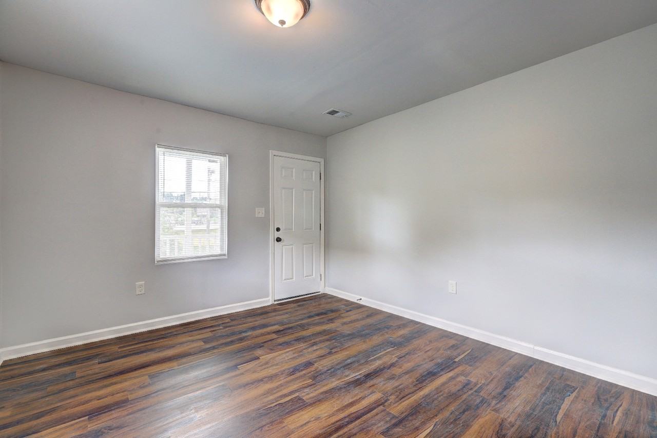 1187 McDaniel Street SouthwestUnit B #B - Photo 2 of 13