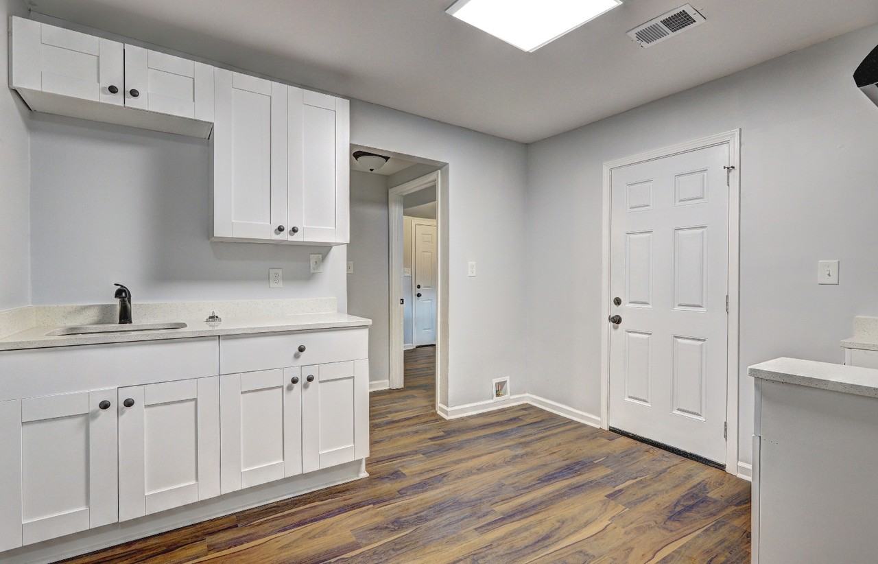 1187 McDaniel Street SouthwestUnit B #B - Photo 4 of 13