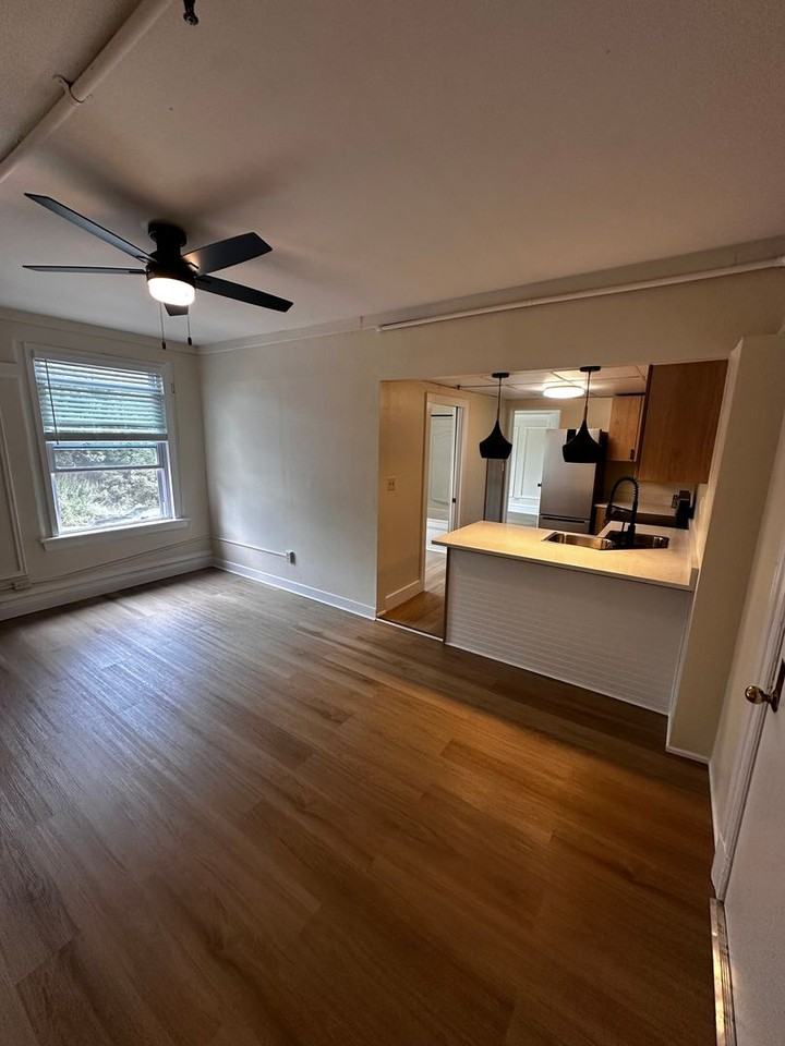 Cascade Apartments - Photo 6 of 36