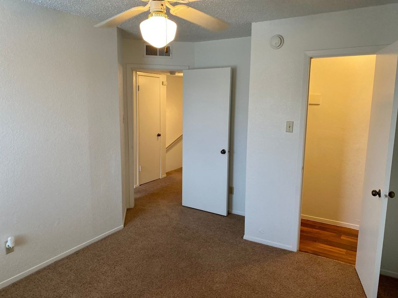 Las Colinas Apts. - Photo 7 of 24
