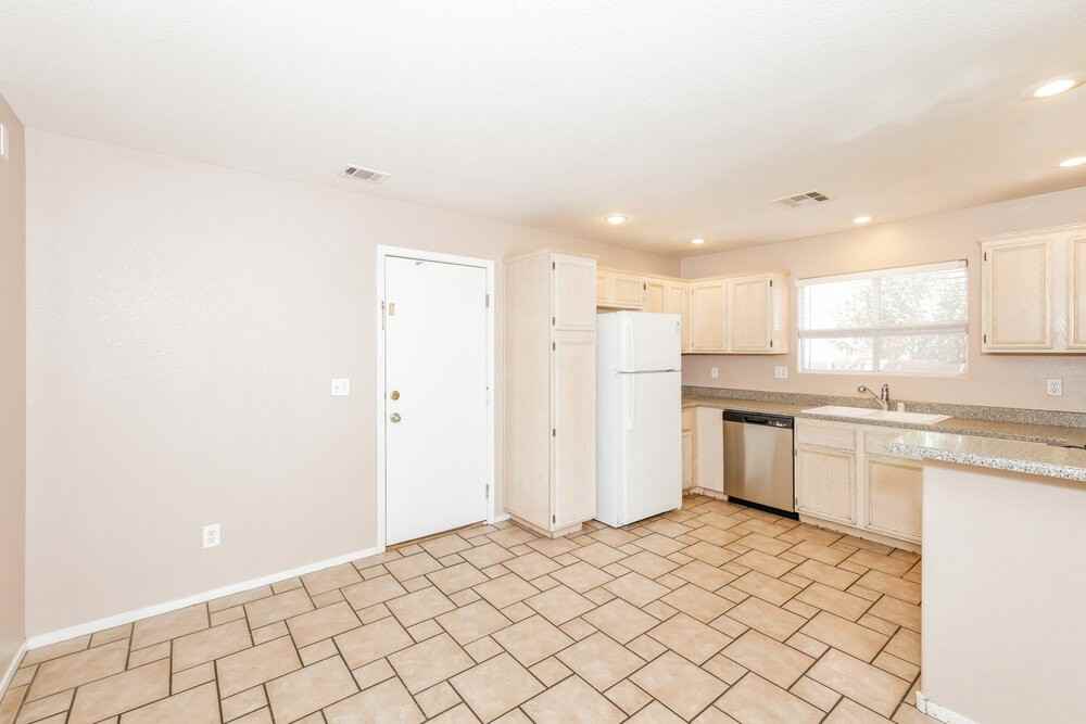 5450 Mercantile St - Photo 7 of 17