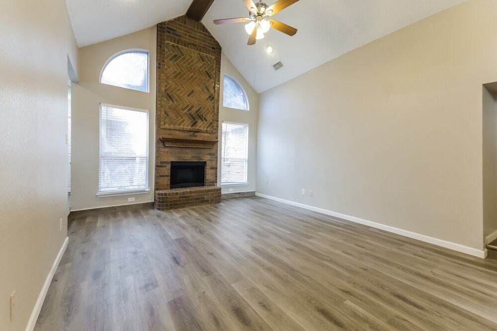 2321 Bent Brook Dr - Photo 3 of 16