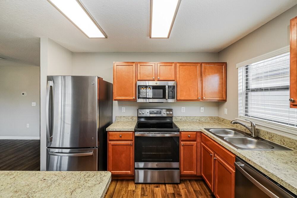 720 Chatham Walk Dr - Photo 6 of 16
