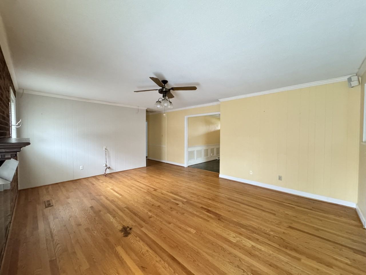 1032 Belmorrow Dr #1 - Photo 3 of 28