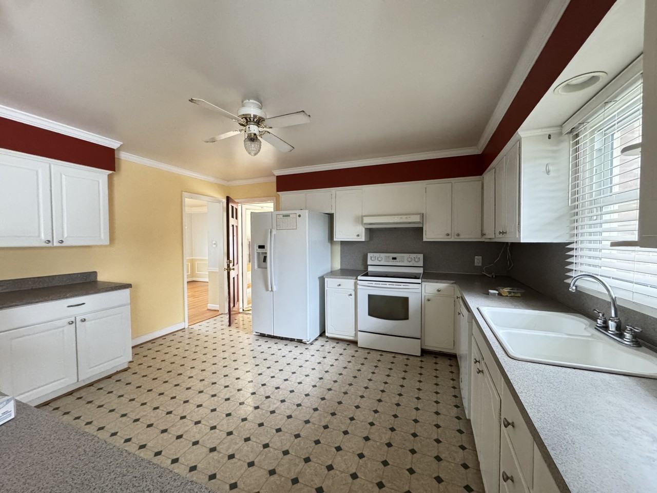 1032 Belmorrow Dr #1 - Photo 5 of 28