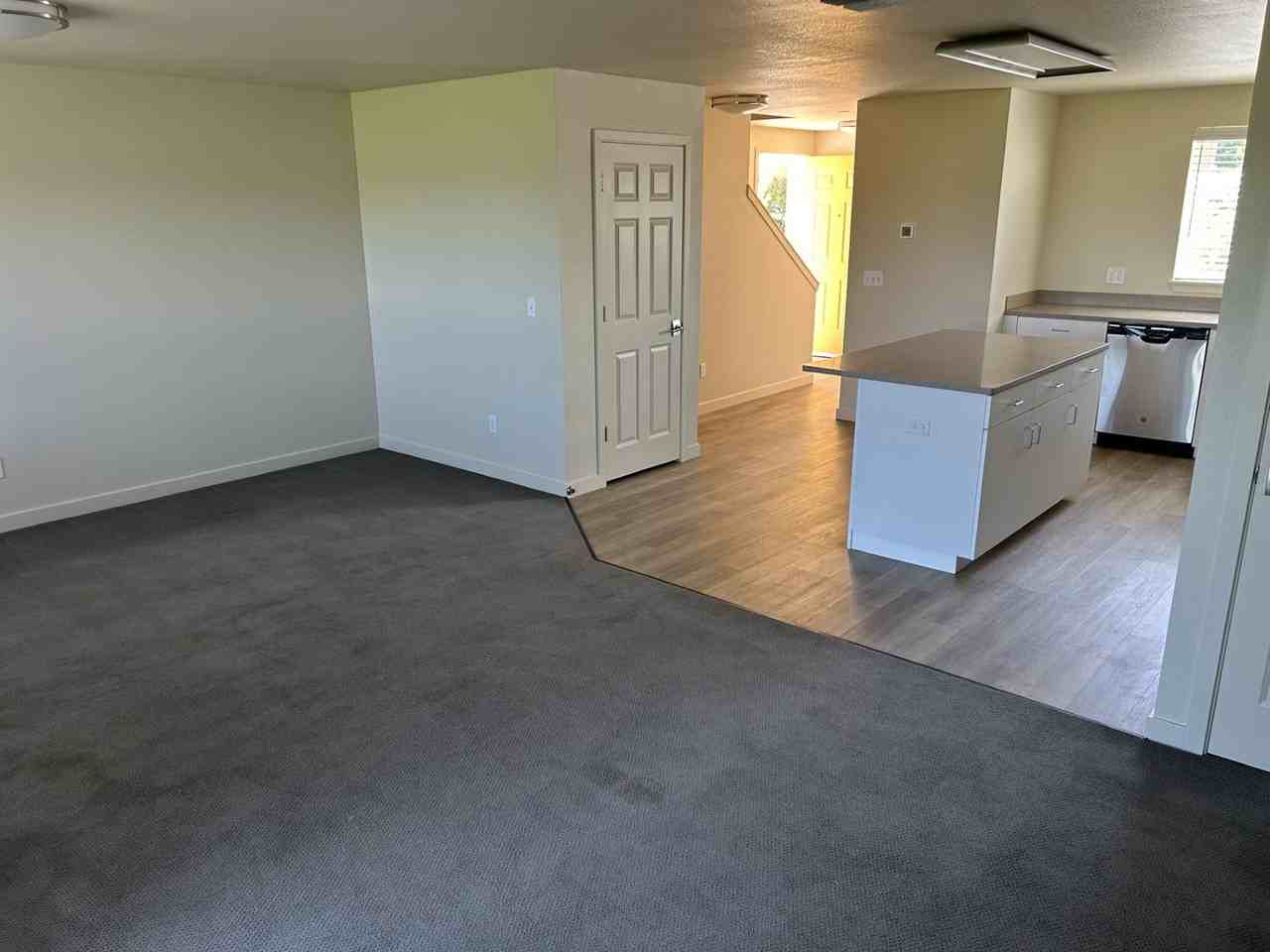 445 445 Southwest Blvd. - 10 #10 - Photo 5 of 25
