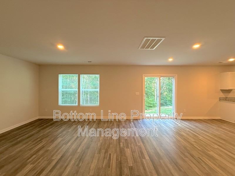 5080 Grain Ct - Photo 7 of 29