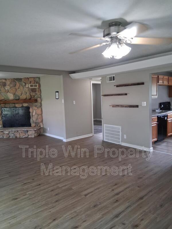 468 June Dr - Photo 6 of 35