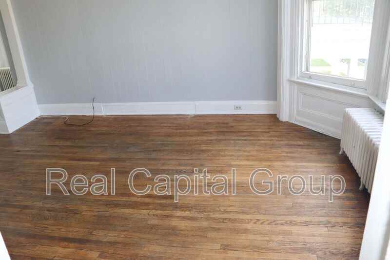 130 5th Ave #2F - Photo 4 of 12