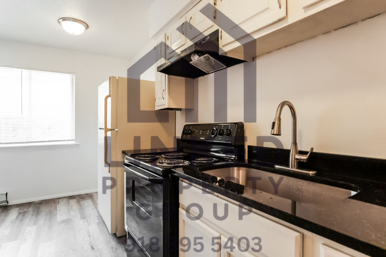 4633 S 33rd West Ave - Photo 5 of 6