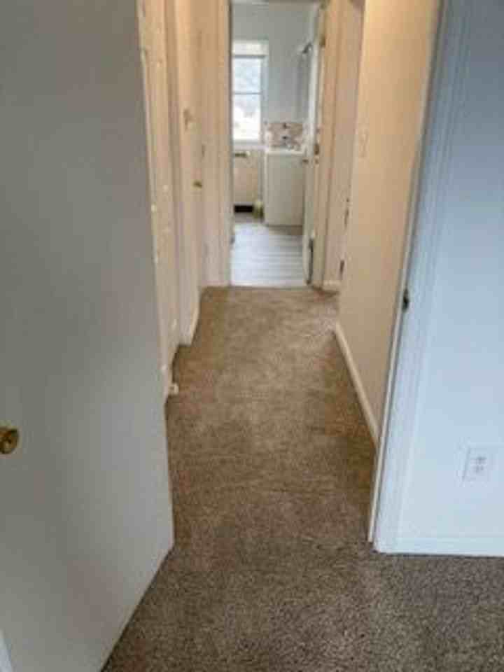 100 Lucas Dr - Photo 4 of 16