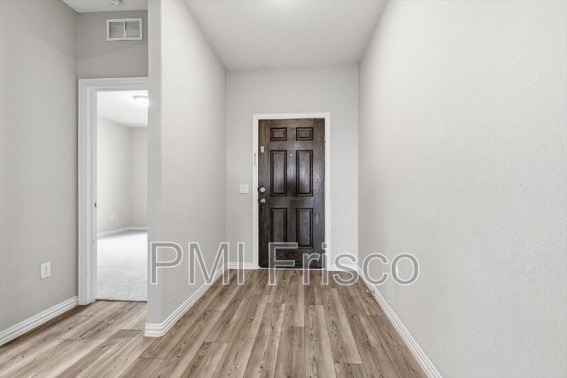 817 Adelyn St - Photo 5 of 27