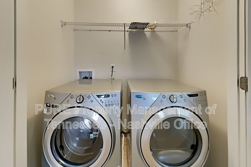 1221 Bainbridge Dr - Photo 3 of 23