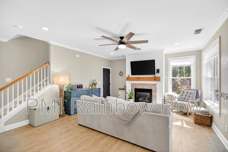 3616 Purple Martin Ct - Photo 3 of 48