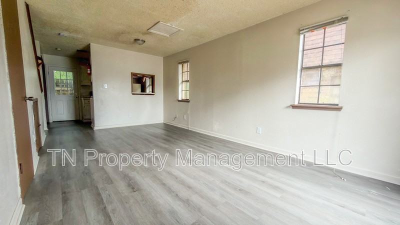 108 Rue Royale - Photo 2 of 8