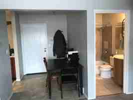 featured image of 939 E Homer St