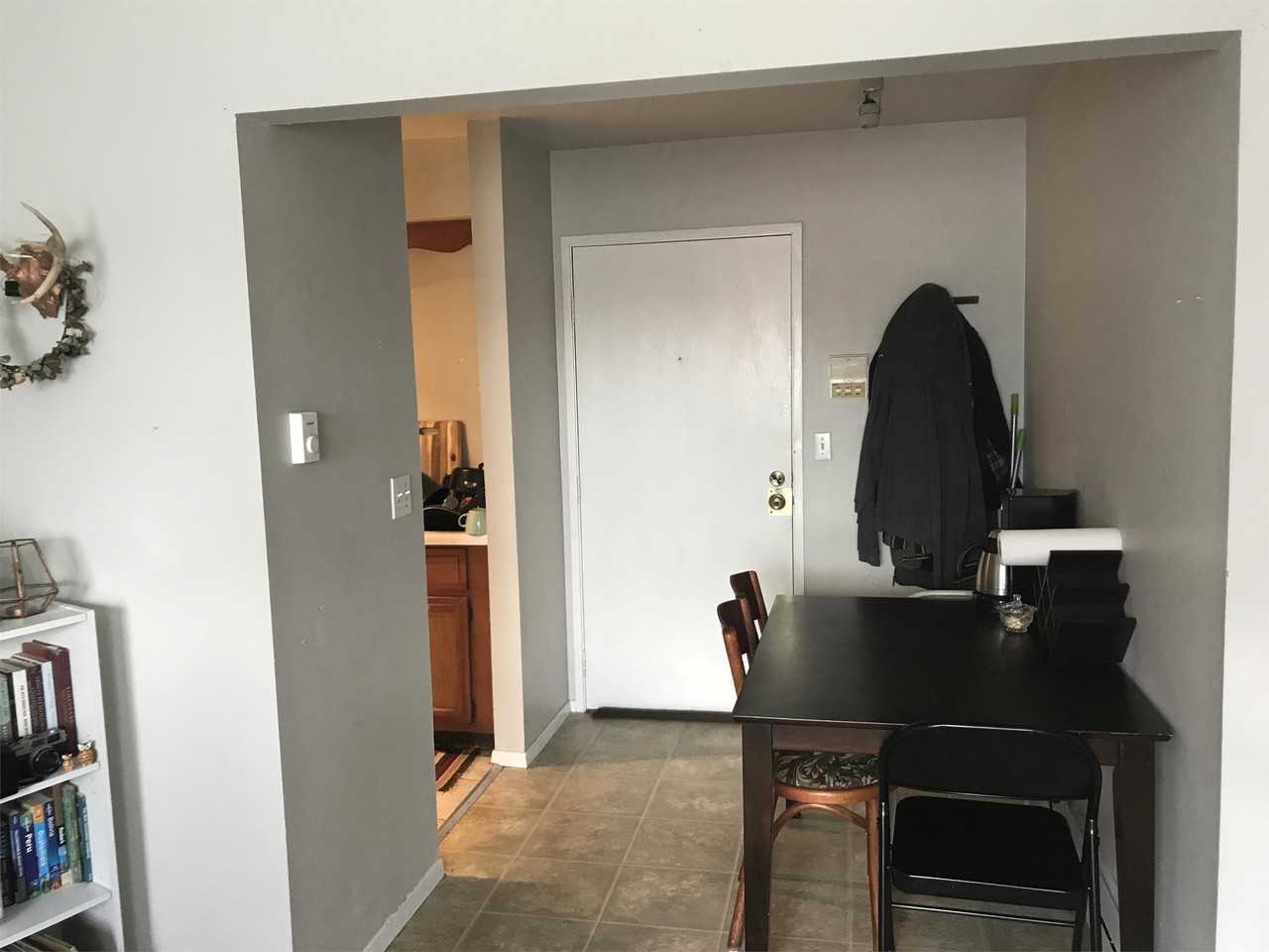 939 E Homer St - Photo 2 of 6