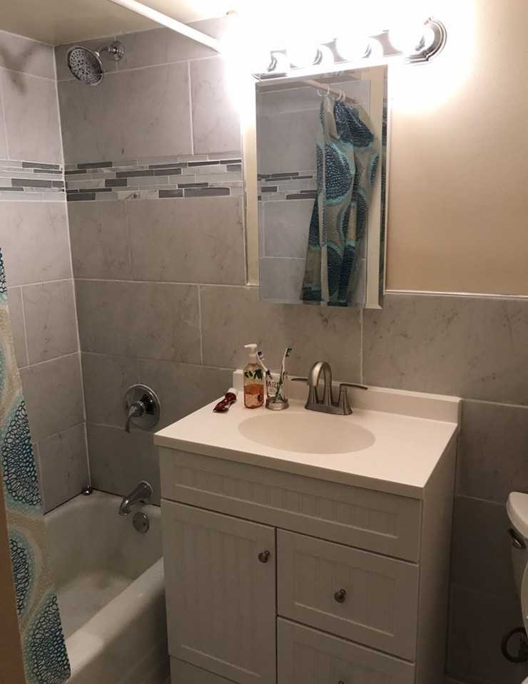 3346 S Whitnall Ave - Photo 2 of 3