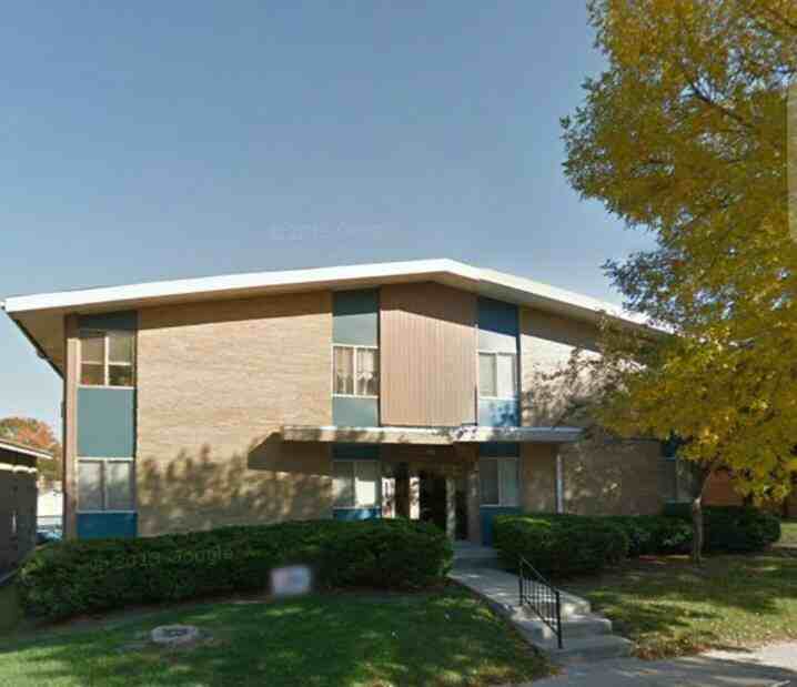 3346 S Whitnall Ave - Photo 3 of 3