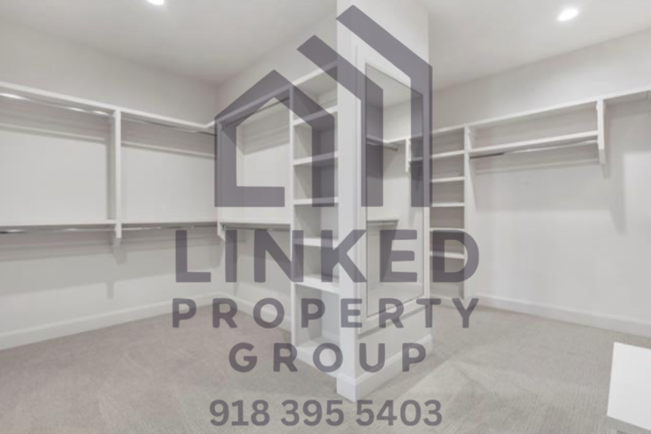 2717 E 134th Cir S - Photo 2 of 33