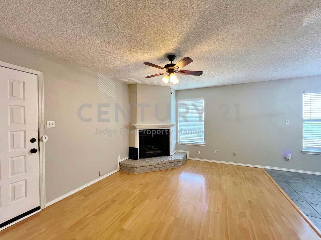 104 Woodie Way #C - Photo 2 of 13