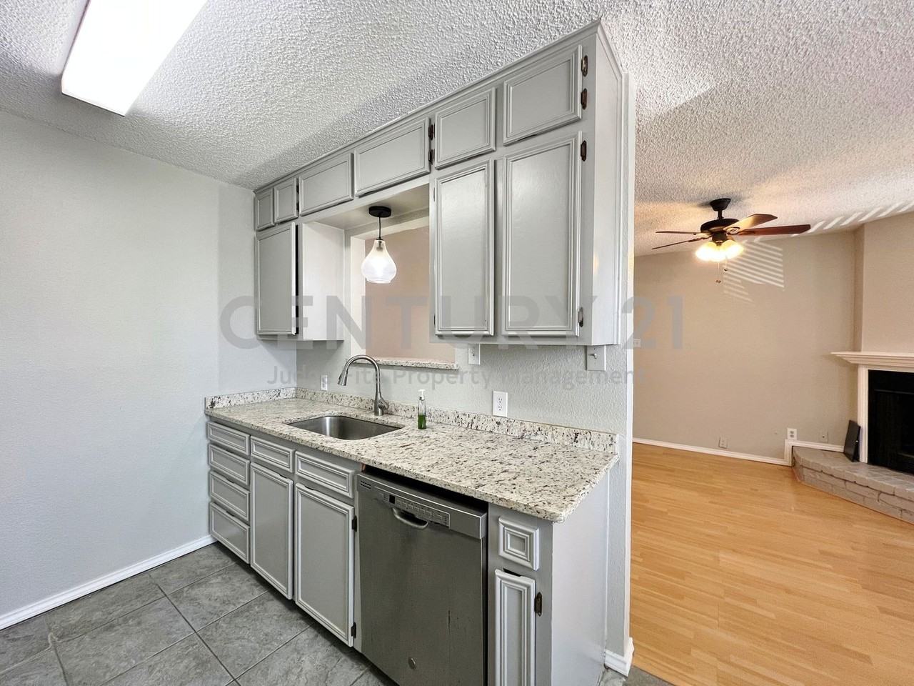 104 Woodie Way #C - Photo 5 of 13